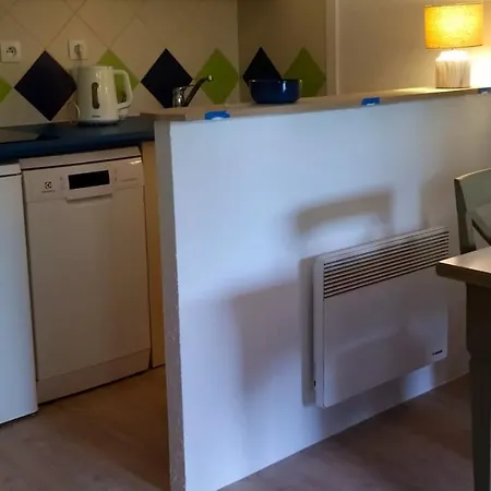 아파트 Studio Avec Piscine Partagee Et Terrasse Amenagee A Raphael A 5 Km De La Plage Saint-Raphaël