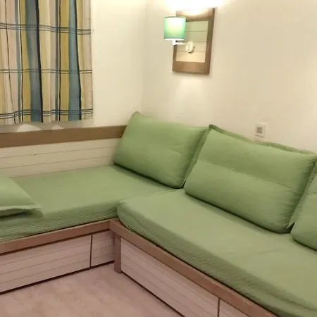 아파트 Studio Avec Piscine Partagee Et Terrasse Amenagee A Raphael A 5 Km De La Plage